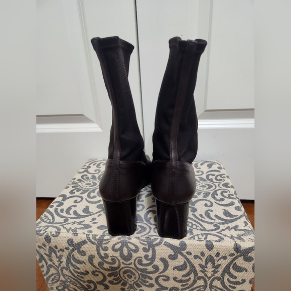 VINTAGE Stuart Weitzman Chocolate Brown Leather & Stretch Fabric Bootie  Size 8 - Picture 3 of 6